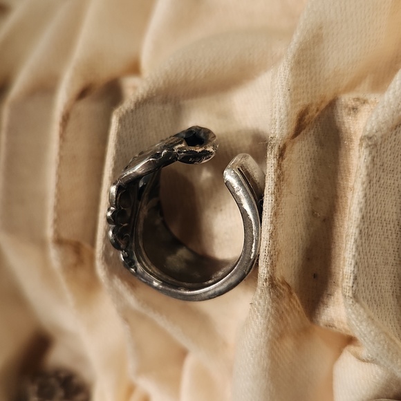 OPENWORK FLORAL Artisan Made Antique Spoon Ring Sz 3.5 - Picture 5 of 8
